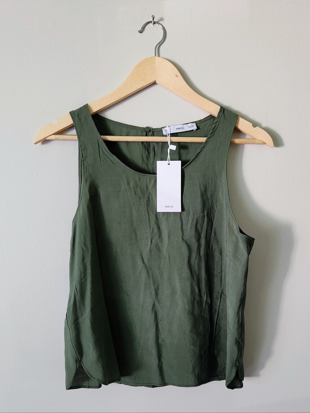 Mango Olive Scoop Neck Tank Top Sz M